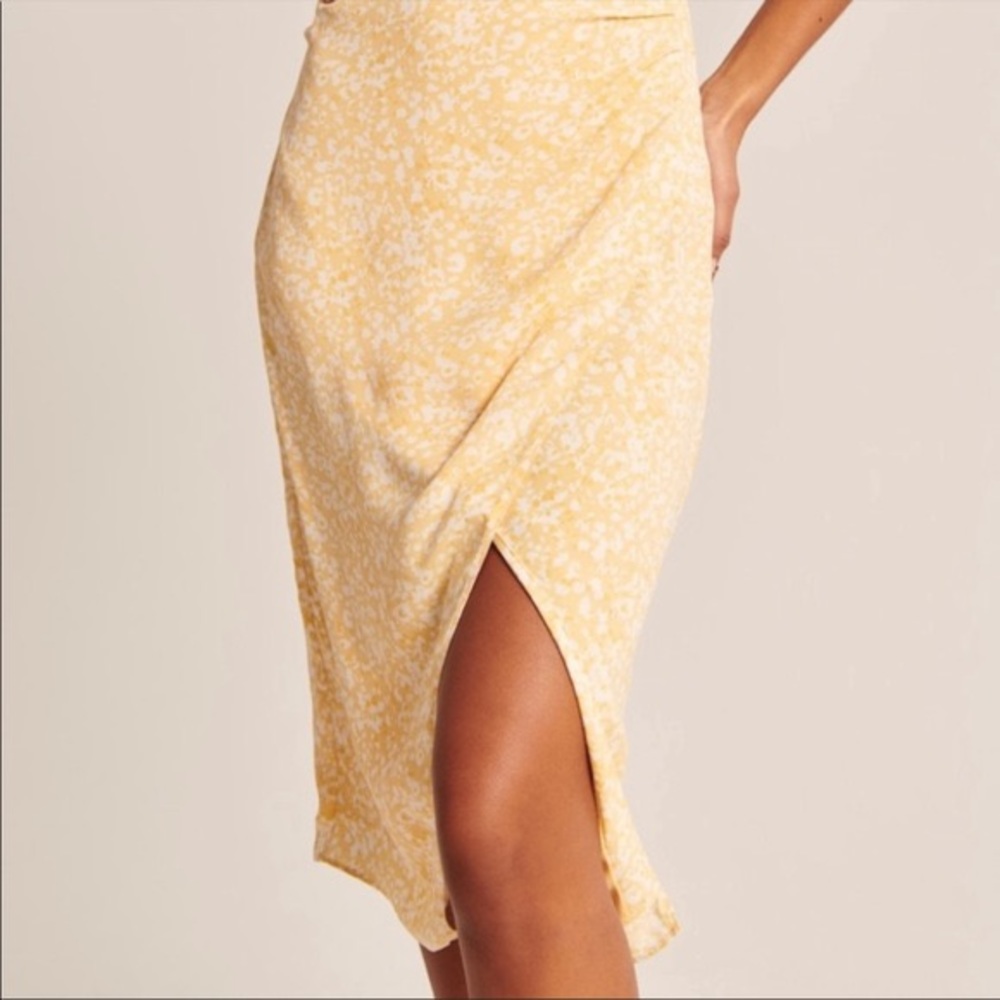 Yellow Floral Midi Abercrombie & Fitch Skirt